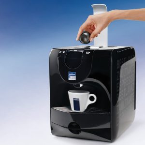 Lavazza Blue là dòng máy pha cà phê sở hữu nhiều sản phẩm cà phê viên nén nhất